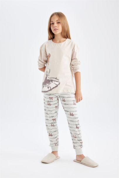 طقم بيجاما خفيف قصة عادية - قطعتين