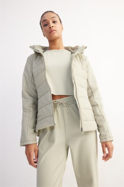 Водонепроницаемая куртка DeFactoFit с карманами и капюшоном