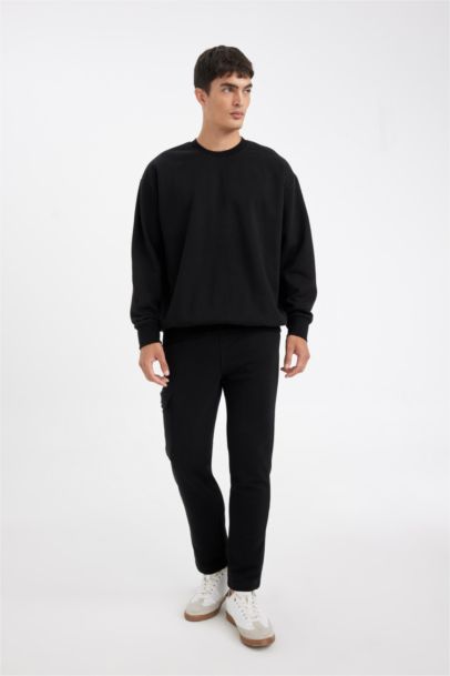 Black Slim Fit Pocketed Straight Leg Cargo Sweatpants