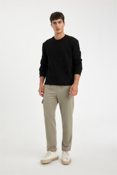 Штаны приталенного кроя прямые