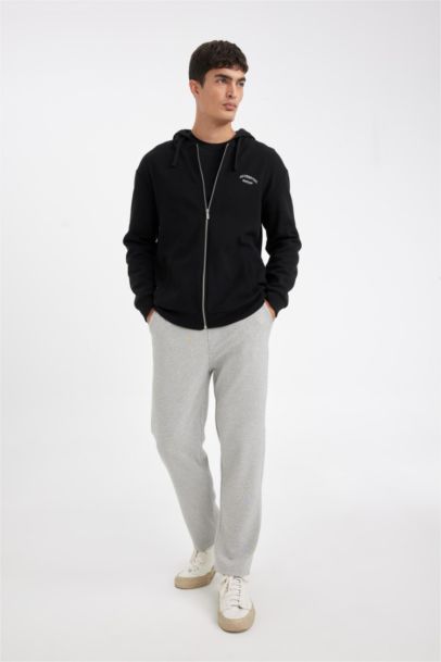 Штаны приталенного кроя