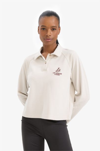 Спортивный свитшот с воротником-поло и логотипом NBA Los Angeles Lakers от DeFactoFit