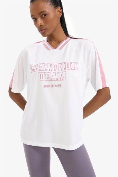 تيشيرت رياضي بطبعة شعار من DeFactoFit