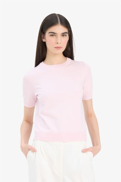 Pull à col rond et manches courtes Coupe régulière