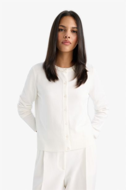 Pull Cardigan tricot basique boutonné Coupe régulière