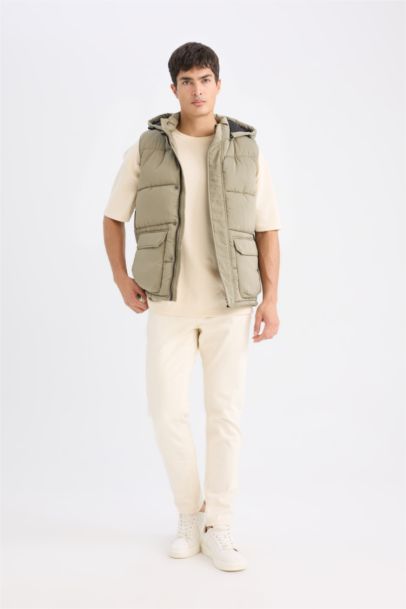 Regular Fit Kapüşonlu Şişme Yelek