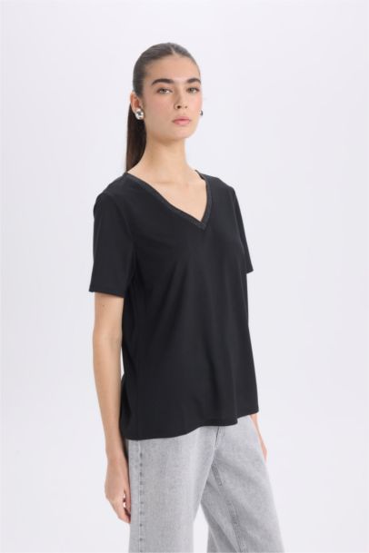 Relax Fit V Neck Casual Short Sleeve T-Shirt