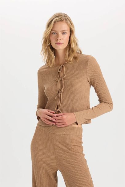 تيشيرت كم طويل سامبل قصة عادية برقبة مستديرة