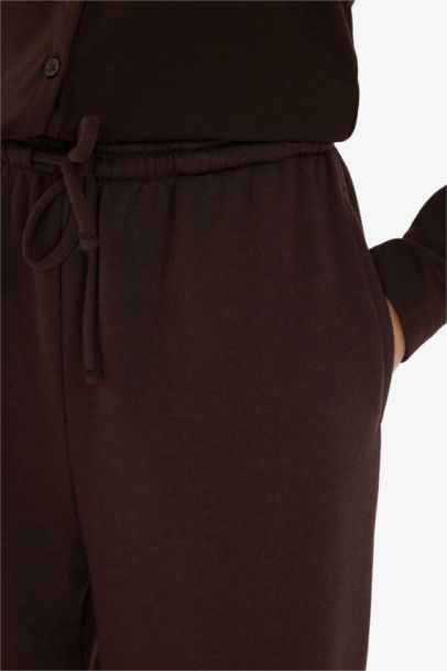 Straight Fit Basic Sweatpants