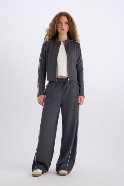 جاكيت تريكو مخصر بياخة عالية