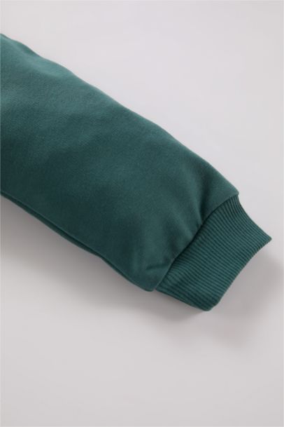 طقم بيبي اولادي سويت شيرت وسويت بانتس بطبعة شعار قصة عادية - قطعتين