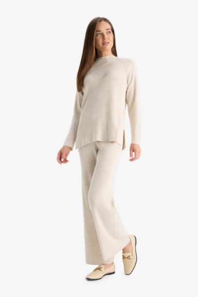 Pantalon en tricot taille élastique à jambes droites