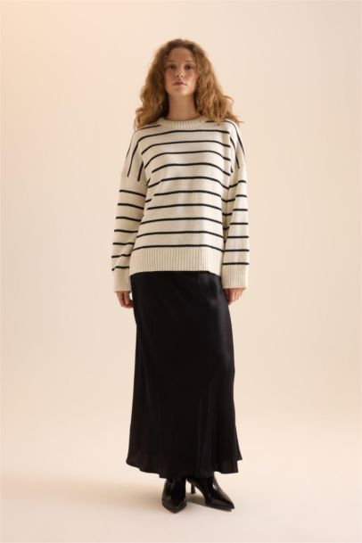 A Kesim Normal Bel Saten Maxi Etek