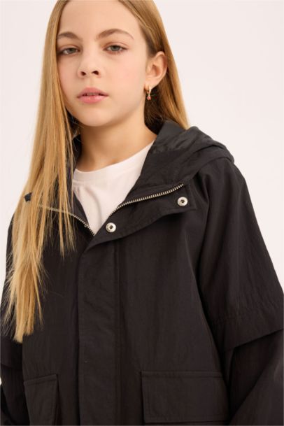 Su İtici Kapüşonlu Fermuarlı Çıtçıtlı Cepli Yağmurluk Kız Çocuk