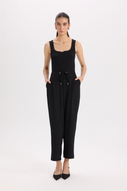 Pantalon classique court avec poches