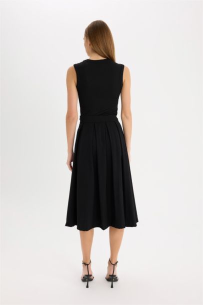 Pleated Flexible Waisted Basic Black Midi Skirt