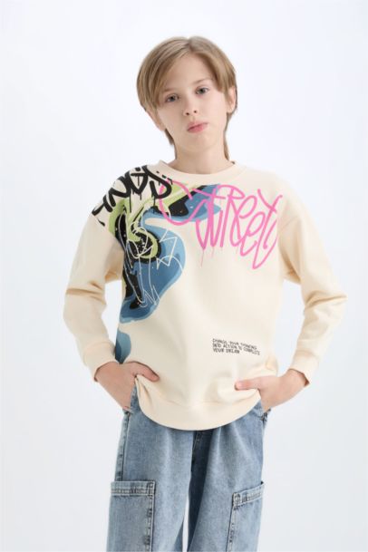 سويت شيرت واسع برقبة مستديرة