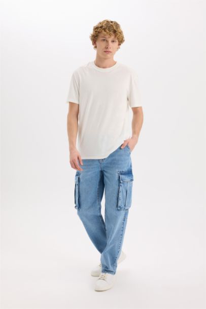 Джинсы Relax Fit с широкими штанинами