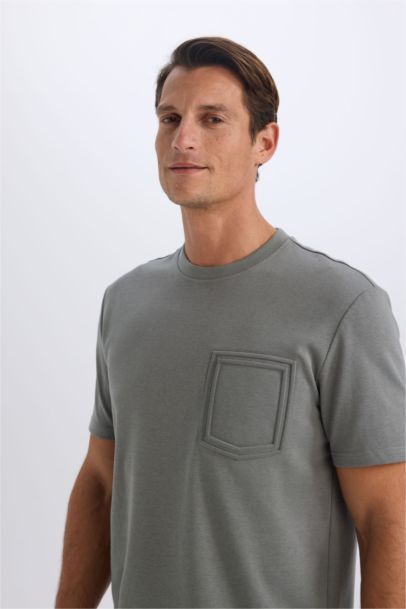 تيشيرت تقيل قصة عادية بياخة مستديرة