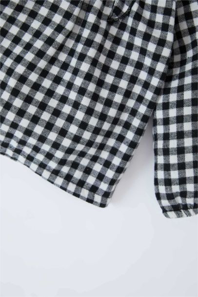 طقم من قطعتين بلوزة كارو برقبة مستديرة و سروال ضيق للبيبي بنت