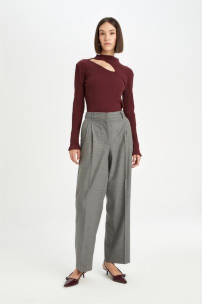 Wide Leg Pocketed High Waist Pleated Classic Trousers