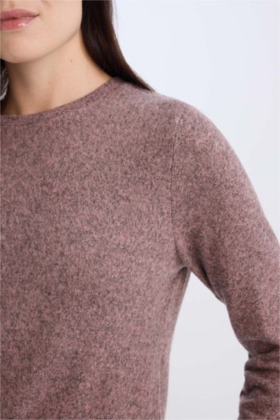 تيشيرت كم طويل قصة عادية برقبة مستديرة