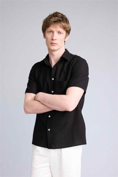 Man Short Sleeve Shirt