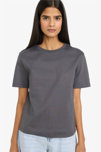 Regular Fit дөңгелек жағалы қысқа жеңді футболка