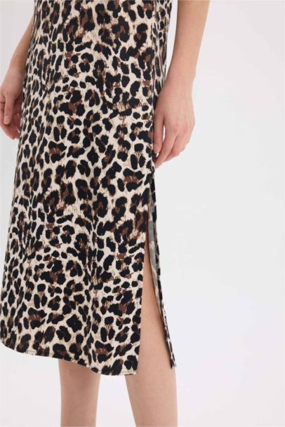 Round Collar Satin Sleeveless Midi Dress