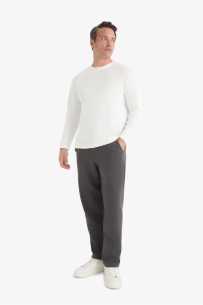 Regular Fit Regular Hem With Pockets Trousers