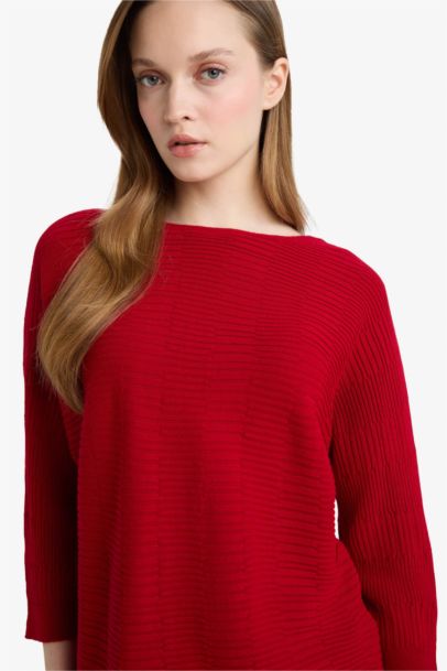 Boat Neck Knit Pullover