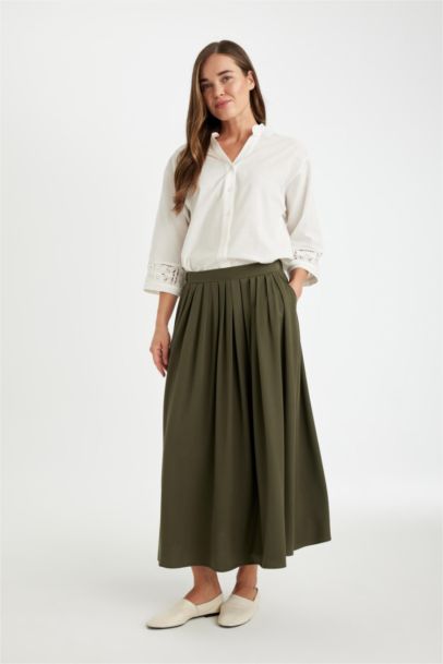 A Cut Basic Belmando Maxi Skirt