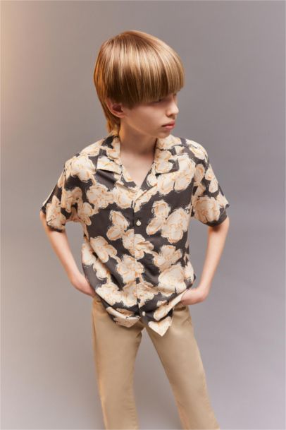 Оверсайз рубашка с коротким рукавом и рисунком из вискозы для мальчиков