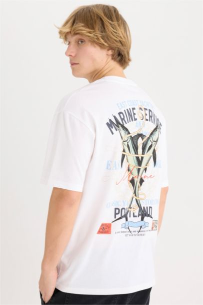 تيشيرت قطن نص كم اوفر سايز برقبة مستديرة بطبعة من الخلف