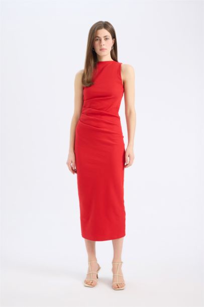 فستان ميدي مضلع بديكون بياقة مدورة بدون كم