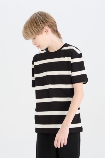 T-shirt rayé à col rond et manches courtes pour garçon