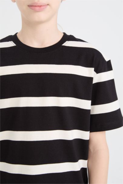 T-shirt rayé à col rond et manches courtes pour garçon