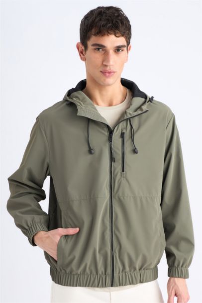 Su İtici Regular Fit Kapüşonlu Fermuarlı Cepli Mevsimlik Baharlık Yağmurluk Mont