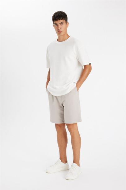 Regular Fit Cepli Basic Düz Bermuda Şort