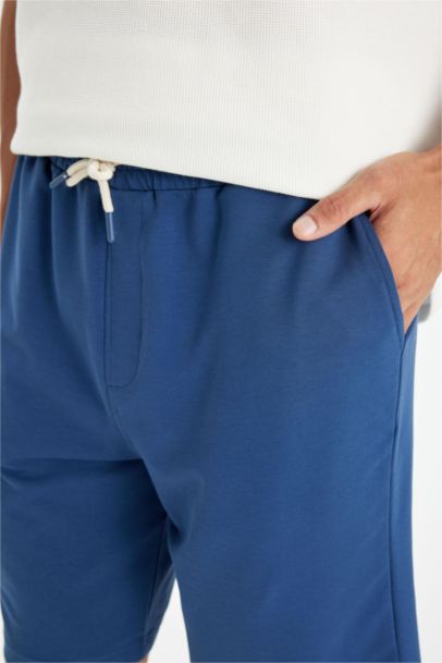 شورت قصة عادية