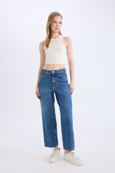 Carrot Fit High Waist Straight Leg Jeans