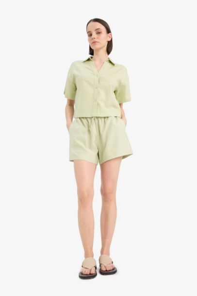 Regular Fit Linen Blended Normal Waist Short Leg Shorts