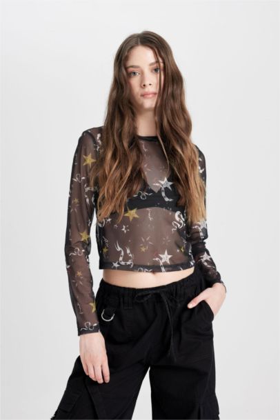 Fitted Vücuda Oturan Desenli Tül Kısa Kollu Siyah Tişört