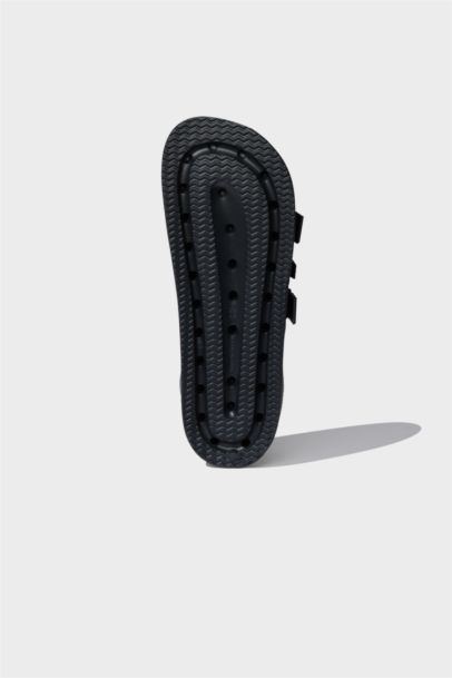 Man Flat Sole Single Band Slippers