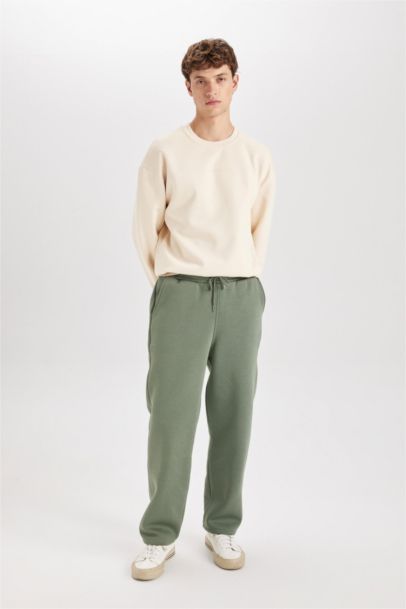 Штаны свободного кроя из плотной ткани