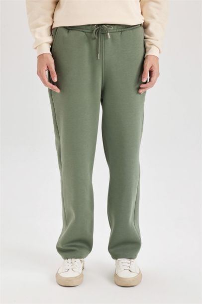 Штаны свободного кроя из плотной ткани