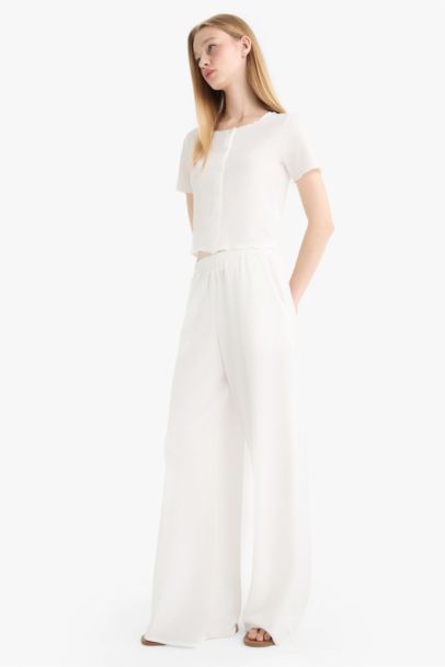 Pantalon large en crêpe à taille élastique