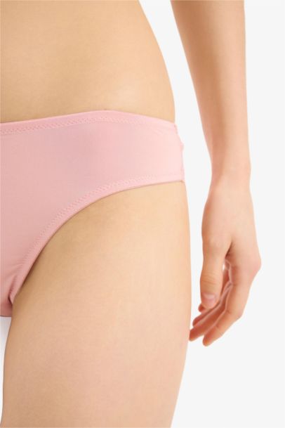 Fall in Love Lace Detail