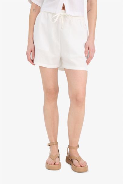 Шорты из льняной смеси с нормальной посадкой и короткими штанинами