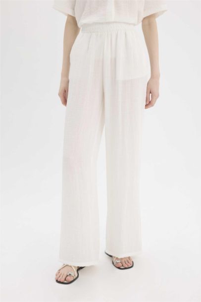 Wide Leg Normal Waist Standard Length Trousers
